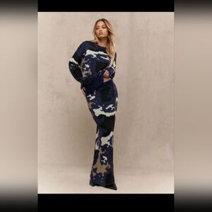 Stylish Camouflage Knit Skirt & Sweater Set